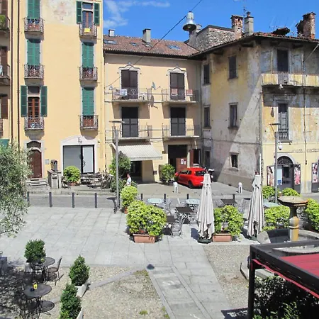 Casa Claudine Intra